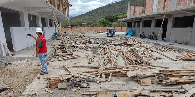 Contraloría detecta pagos indebidos por S/ 1.4 millones en obra educativa de Salitral