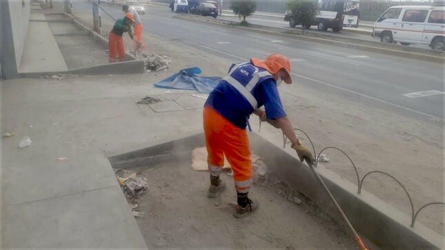 Se inició los trabajos de recuperación de puntos críticos en la ciudad, lugares donde se acumulan montículos de residuos sólidos, domésticos y comerciales.
