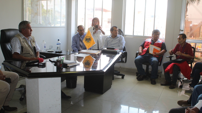 Alcalde Fernando Cárdenas sostuvo reunión con representantes de COFOPRI para la entrega de títulos de propiedad