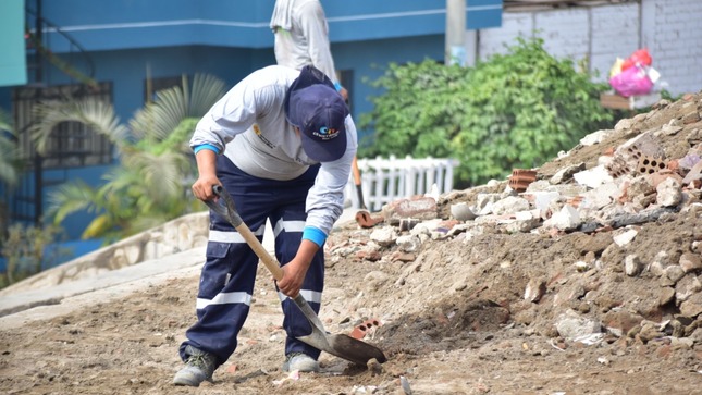 Foto de trabajos en los Parques 7 y 9 de la parte baja de San Genaro