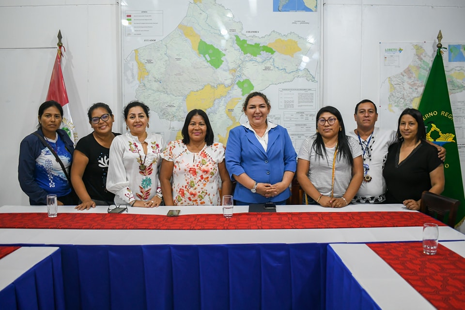 Reunión para tratar temas concernientes a la problemática de la comunidad nativa independencia.