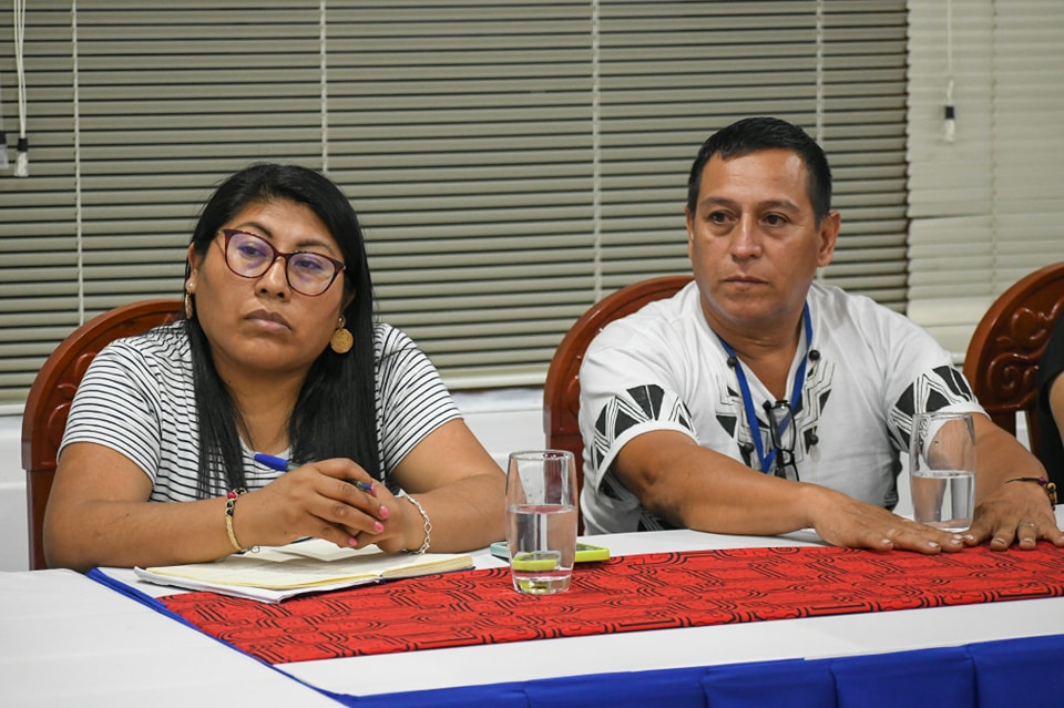 Reunión para tratar temas concernientes a la problemática de la comunidad nativa independencia.