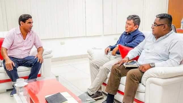 Gobernador y alcalde de Talara buscan consensos para solucionar desabastecimiento de agua