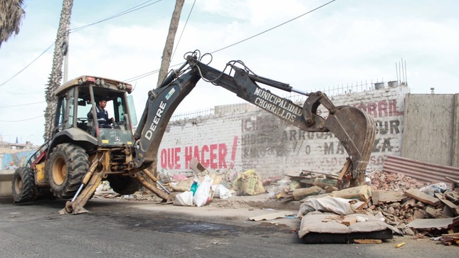 Foto de Municipalidad de Chorrillos limpia y recoge hasta el momento mil 500 toneladas de basura y desmonte