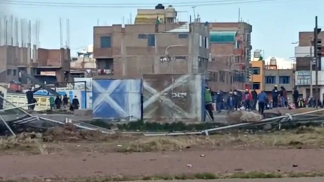 Desde roturas de ventanas y puertas hasta incendios fueron algunas de las modalidades que los vándalos utilizaron en Puno, Apurímac, Arequipa, Cusco, Tacna y Huancavelica.