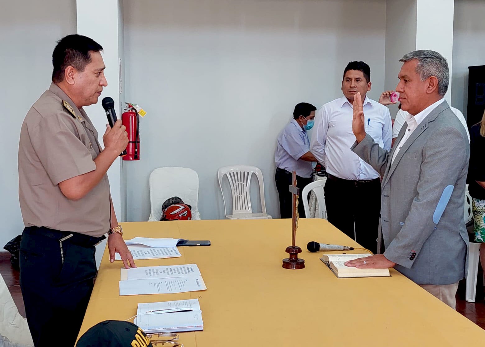 Alcalde provincial Fernando Cárdenas juramentó como presidente del COPROSEC