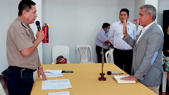 Alcalde provincial Fernando Cárdenas juramentó como presidente del COPROSEC