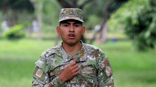 Cabo del Ejército hace un llamado a la paz en quechua