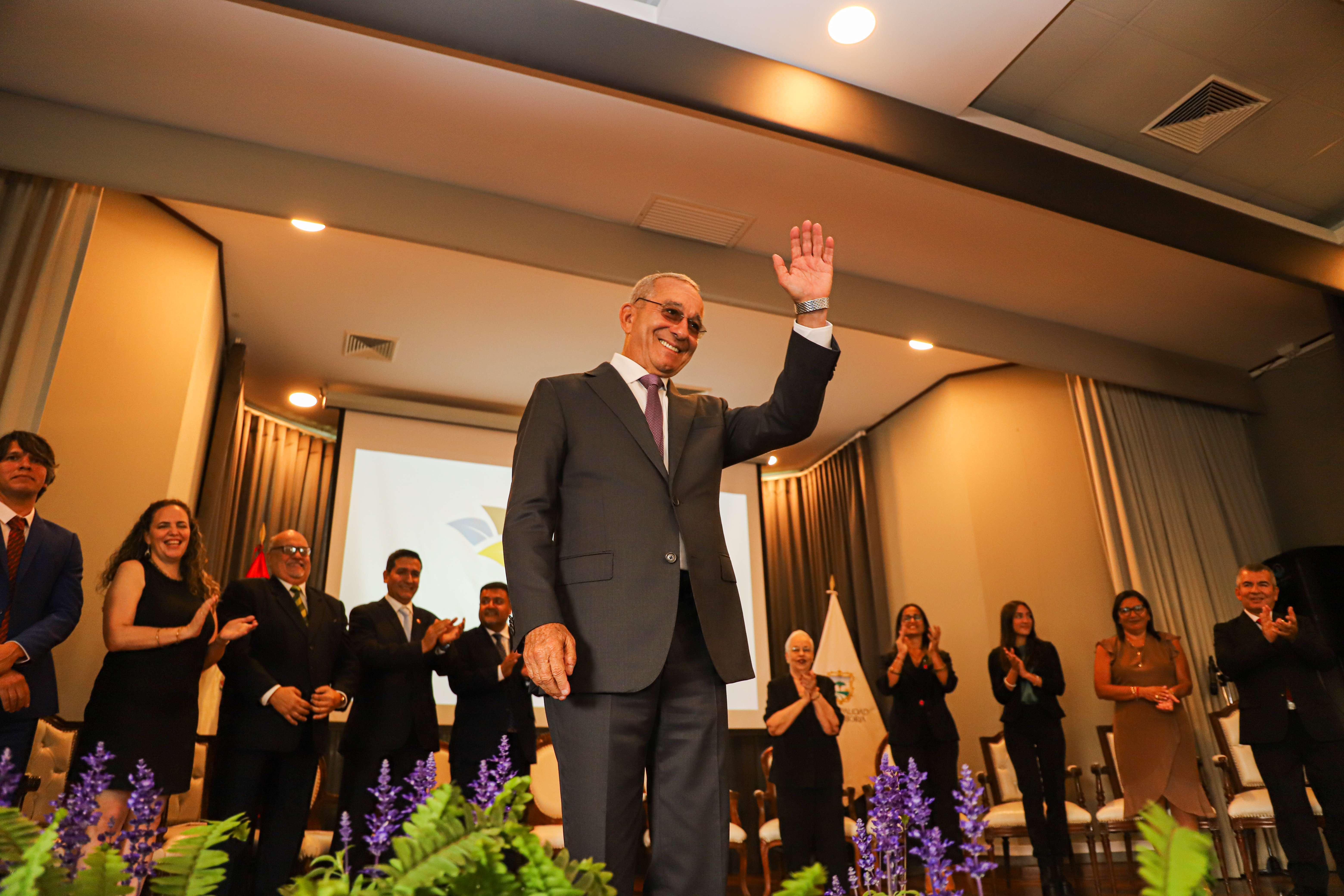 El Alcalde Marco Alvarez