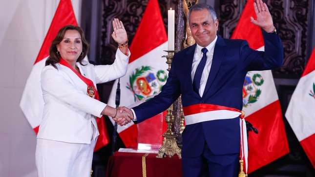 Gral. PNP (r) Vicente Romero Fernández jura como ministro del Interior