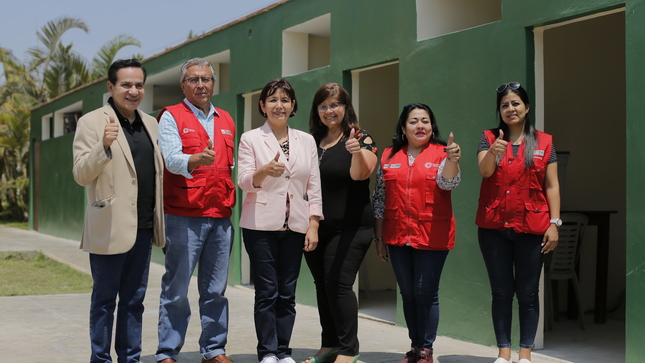 Ministra Nancy Tolentino visitó CAR