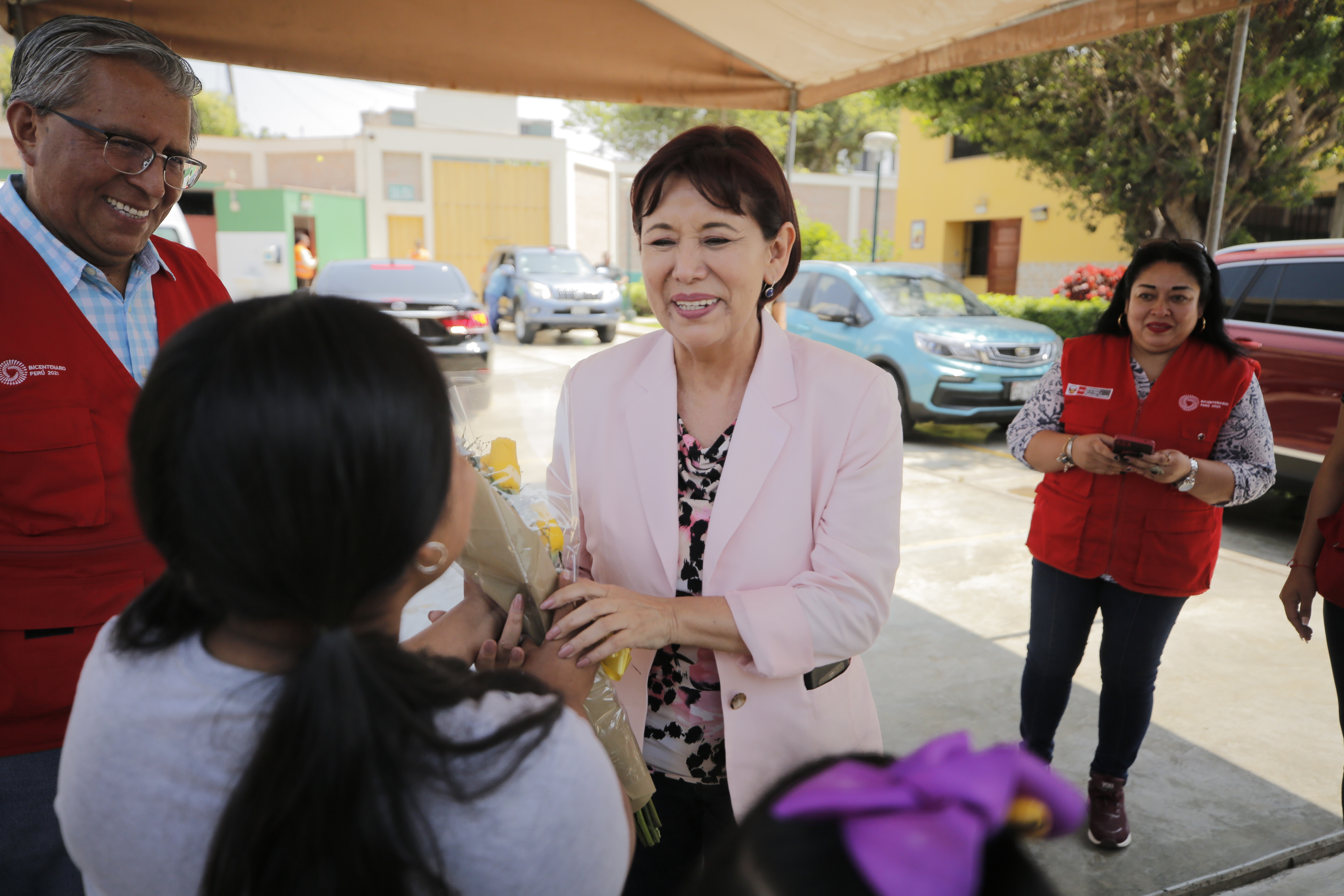 Ministra Nancy Tolentino visitó CAR