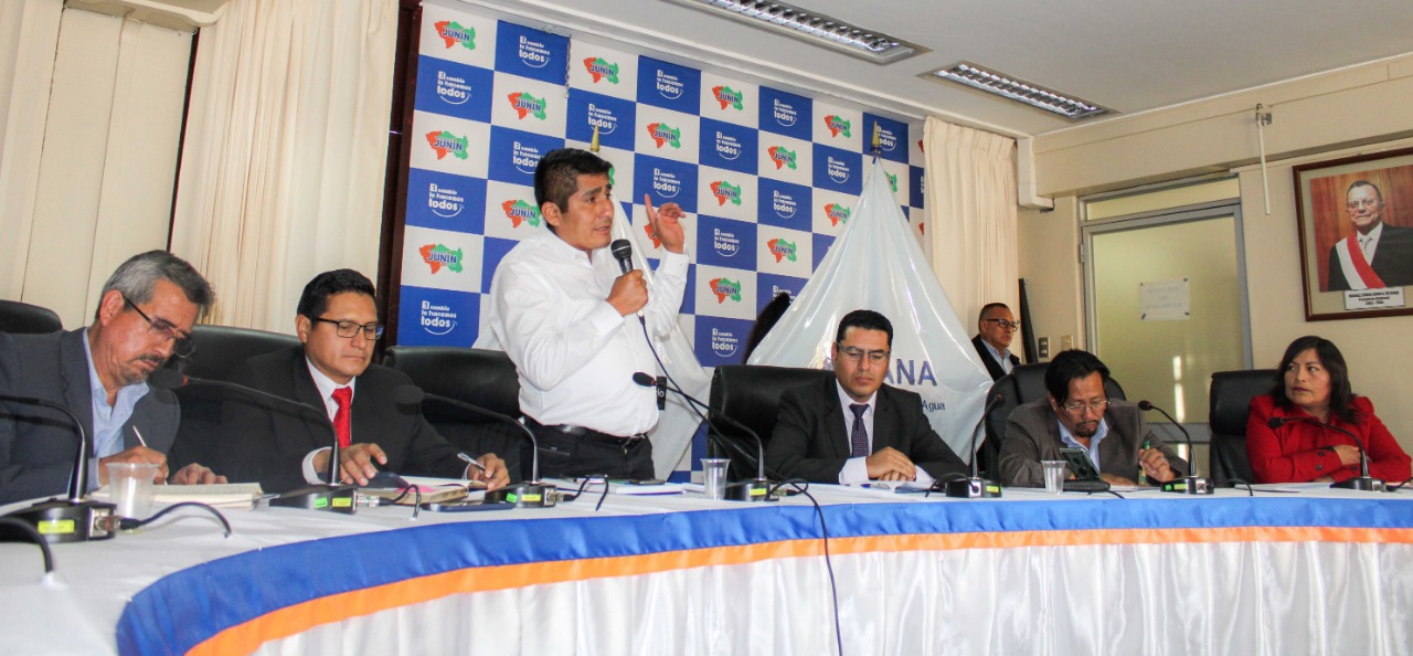 ANA expone gestión de los recursos hídricos ante Gobernador Regional de Junín