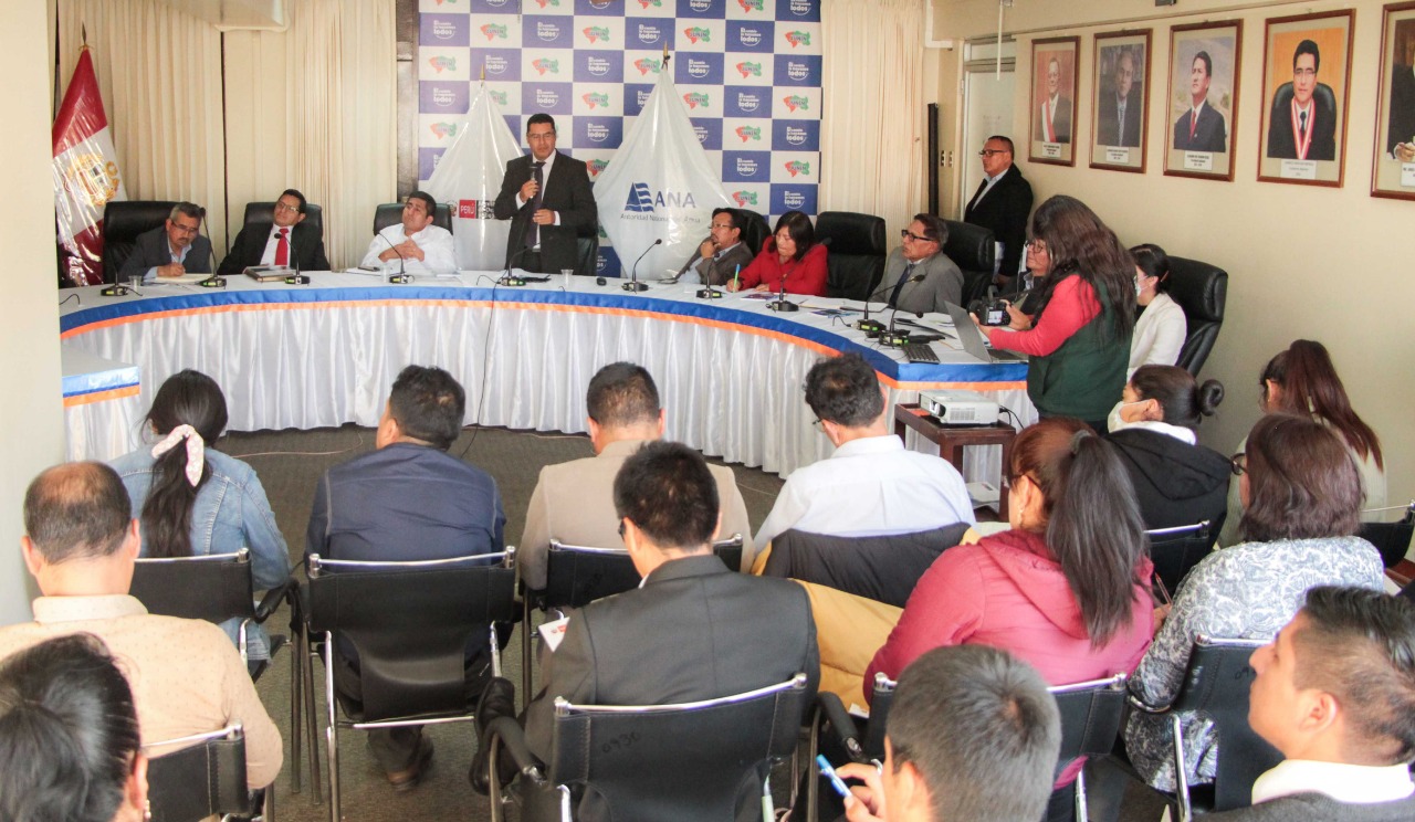 ANA expone gestión de los recursos hídricos ante Gobernador Regional de Junín