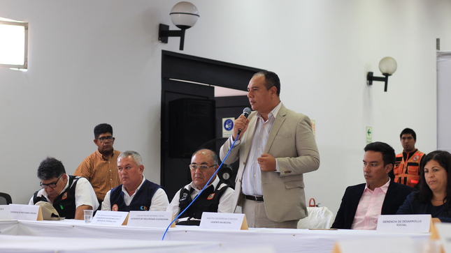 Foto de se instaló primera mesa de trabajo para la Plataforma de Defensa Civil ante el riesgo de desastres