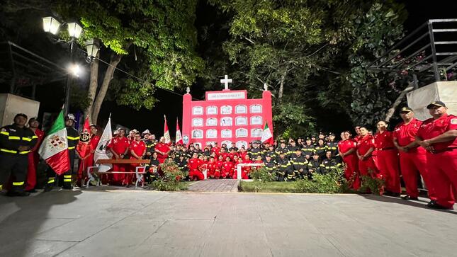 Foto Municipalidad de Chorrillos y la Compañía de Bomberos N°6 rindió homenaje a nuestros héroes de la Guerra del Pacífico