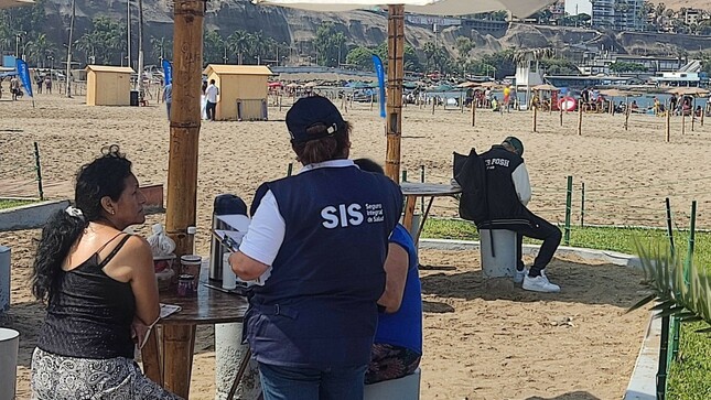 SIS afilia verano en playas limeñas este