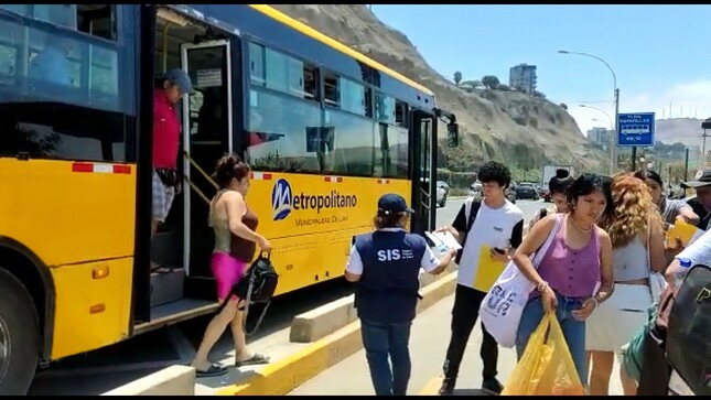SIS afilia verano en playas limeñas este