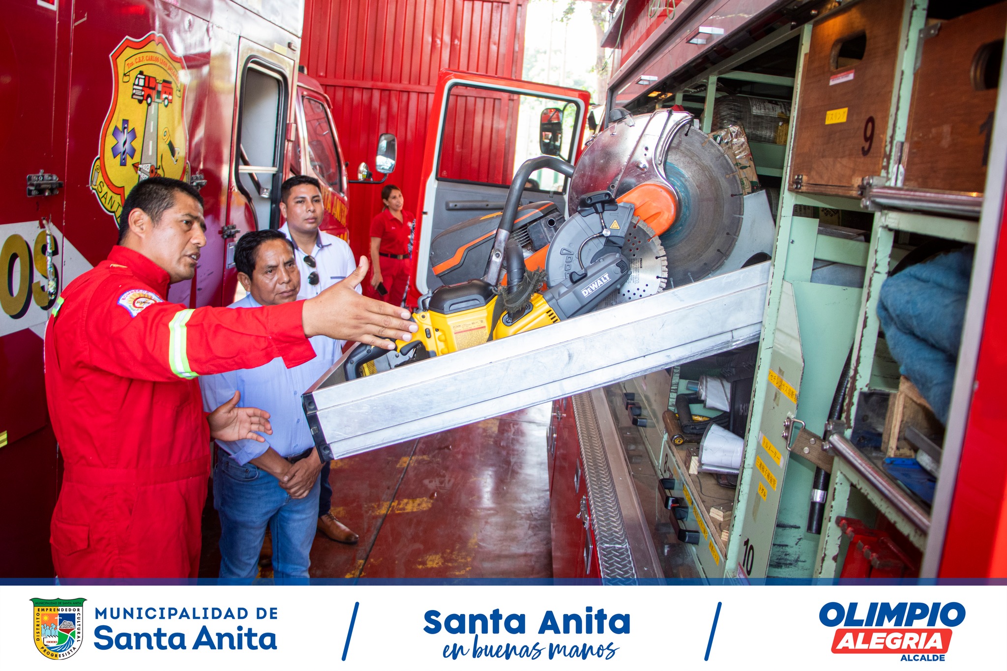 Nuestro alcalde #OlimpioAlegría visitó la compañía de Bomberos 𝐍° 𝟏𝟑𝟖 de nuestro distrito, en donde reafirmó su compromiso de trabajar ante cualquier emergencia en el beneficio de nuestros vecinos #𝐒𝐚𝐧𝐭𝐚𝐧𝐢𝐭𝐞𝐧𝐬𝐞𝐬. 👩🚒👨🚒