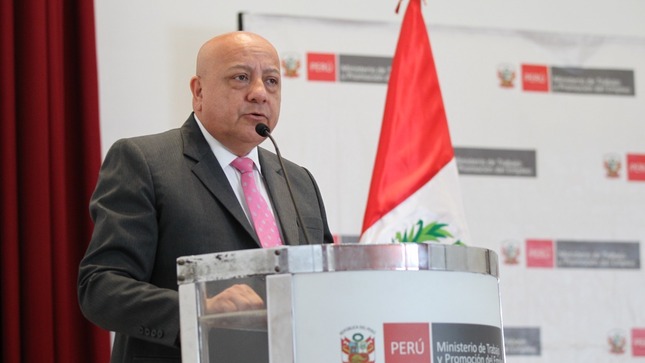 Ministro Alfonso Adrianzén Ojeda: "Hay que recuperar el clima de paz social a fin de lograr progreso y desarrollo"