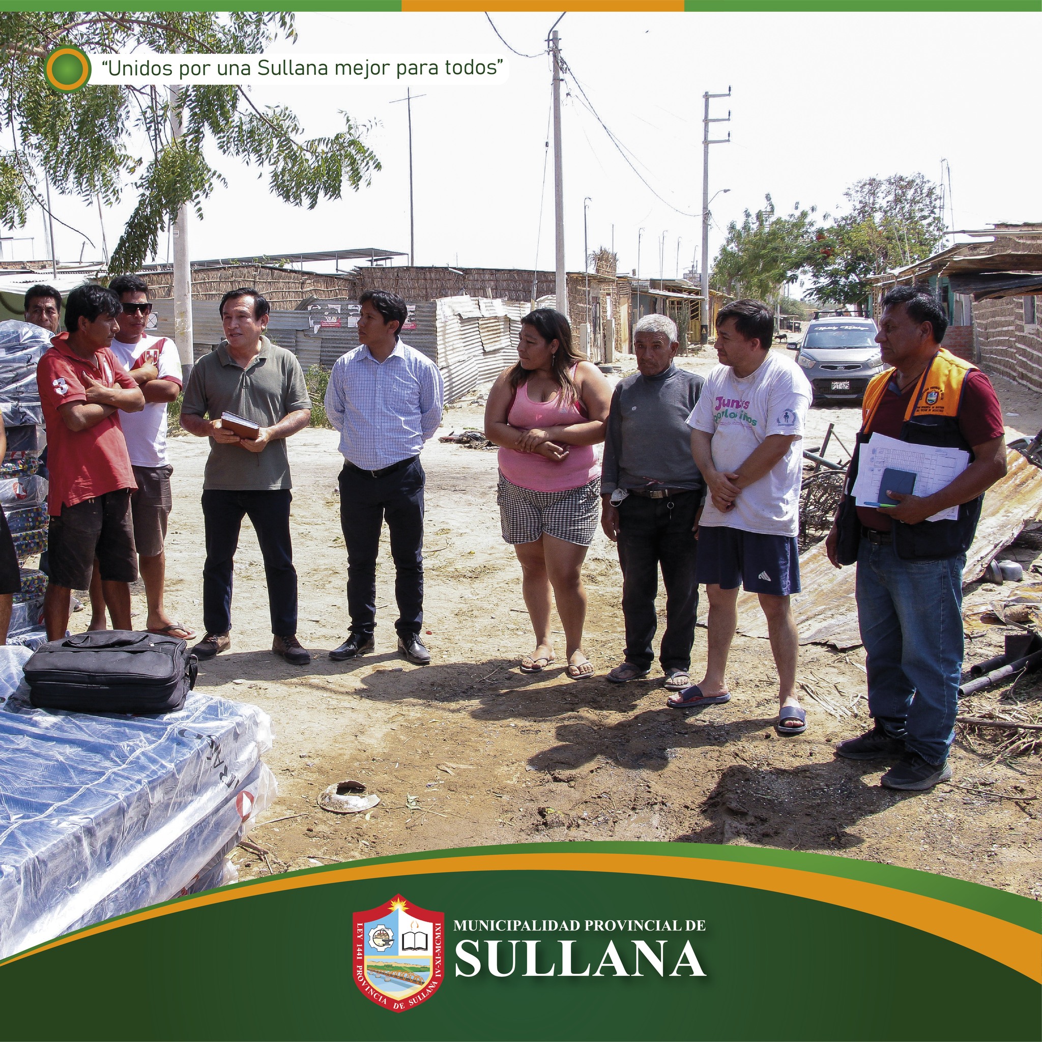 Alcalde de Sullana Ing. Marlem Mogollón y Regidores llevan ayuda a Víctimas de Incendio en Urb Popular Videnita