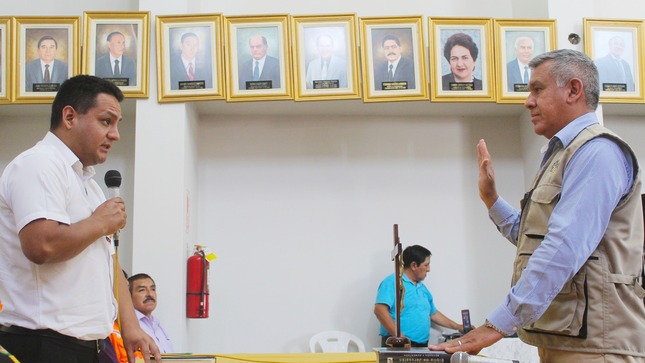 Alcalde Fernando Cárdenas juramentó como presidente de la Plataforma Provincial de Defensa Civil de Huaral
