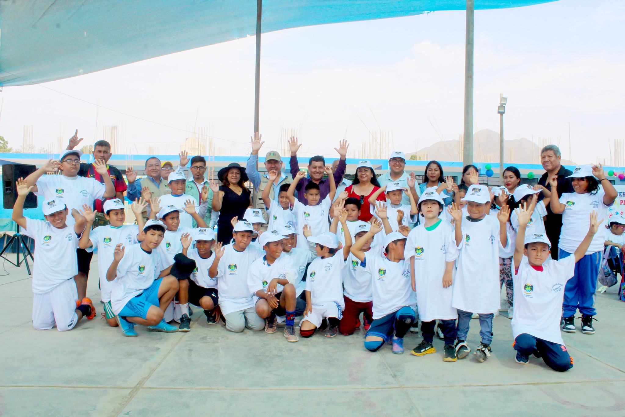 Alcalde Fernando Cárdenas participó de la apertura de las "Vacaciones Útiles" en Palpa