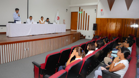 GORE capacita a gestores sobre la implementación de los programas sociales