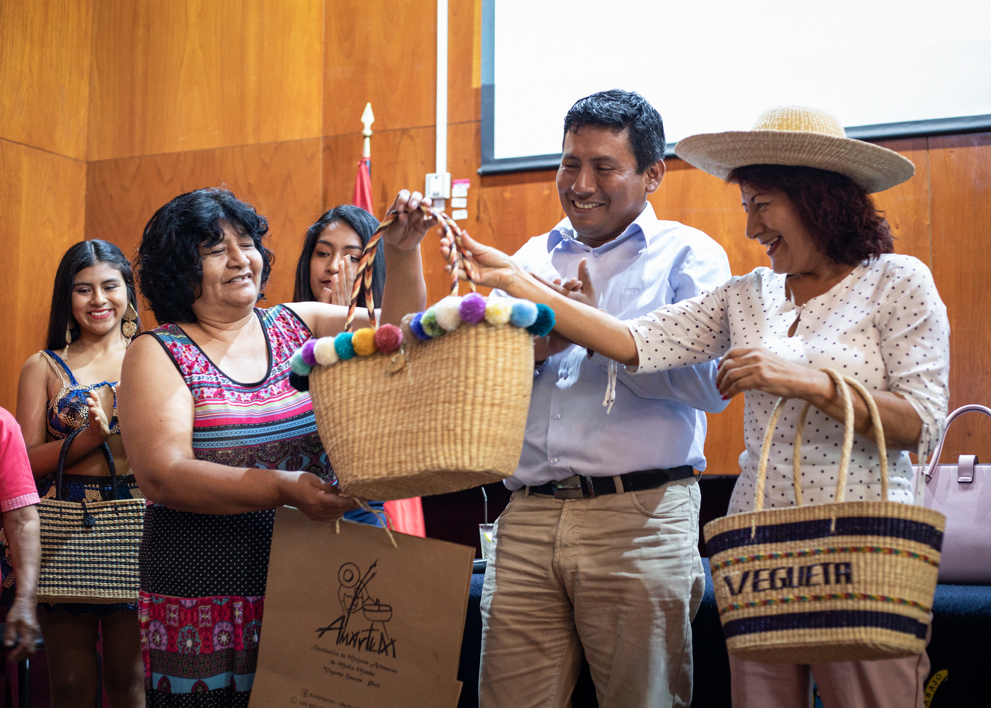 Lanzamiento oficial del programa de actividades por el XVI Aniversario del ACR Albufera de Medio Mundo en Végueta