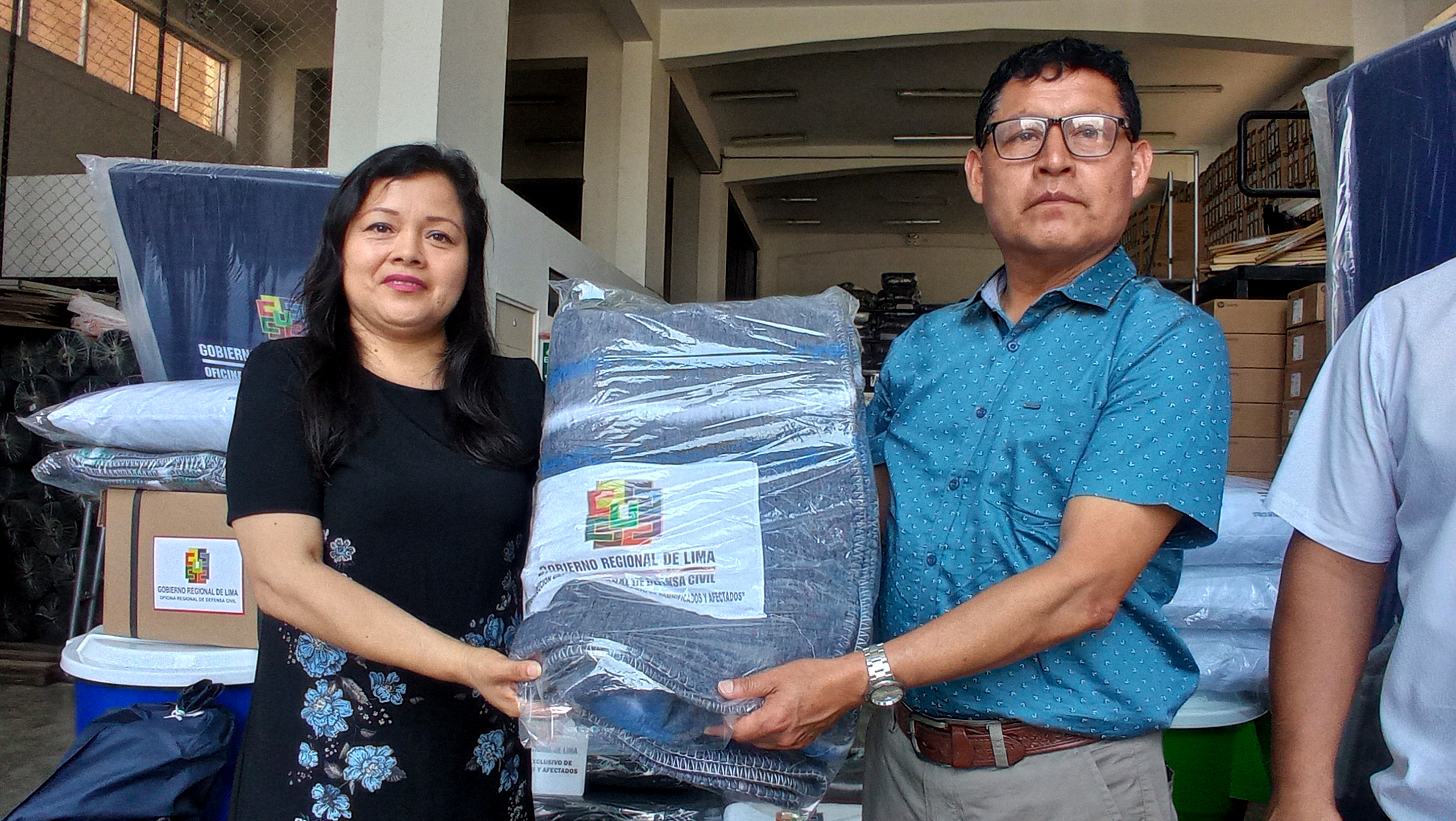 Familias damnificadas por incendio reciben ayuda humanitaria en Aucallama - Huaral