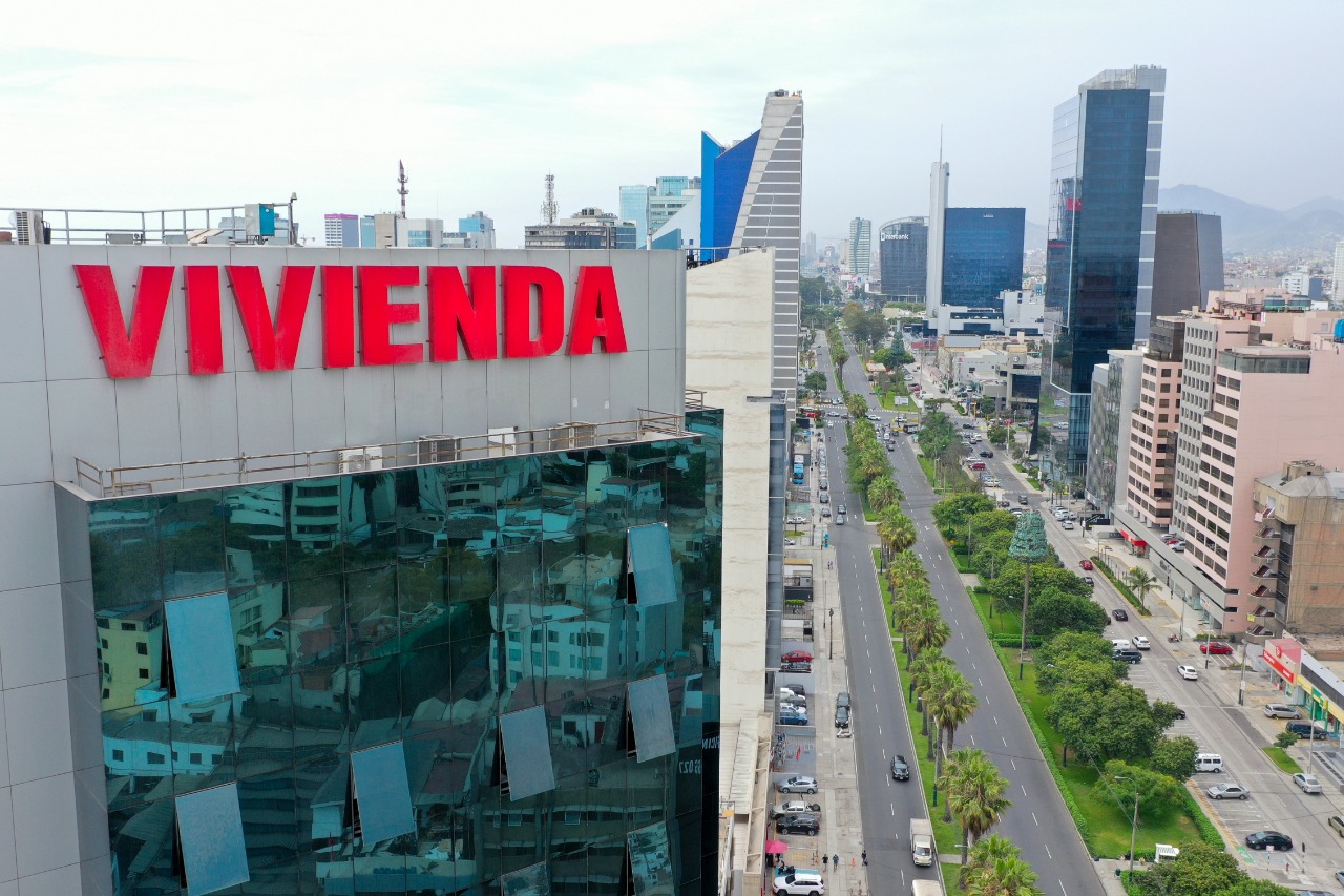 Foto panorámica del ministeeri de Vivienda en Lima