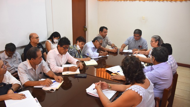 Reunión con los directores de institutos tecnológicos de la región Piura