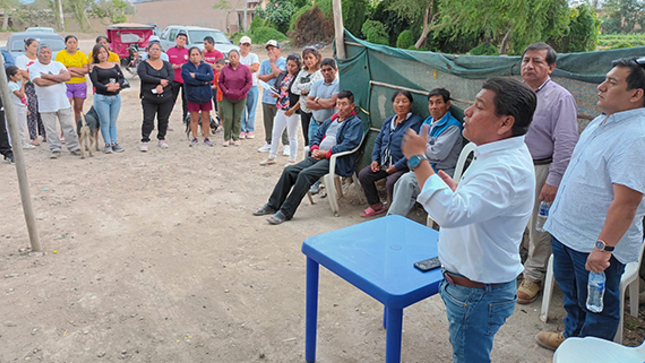 Diálogo con pobladores