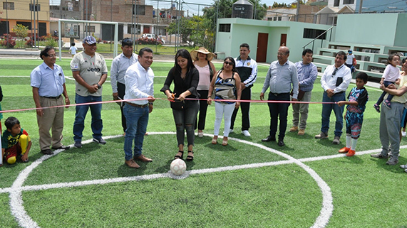 Inauguración de cancha deportiva