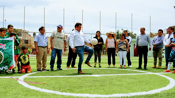Inauguración de cancha deportiva
