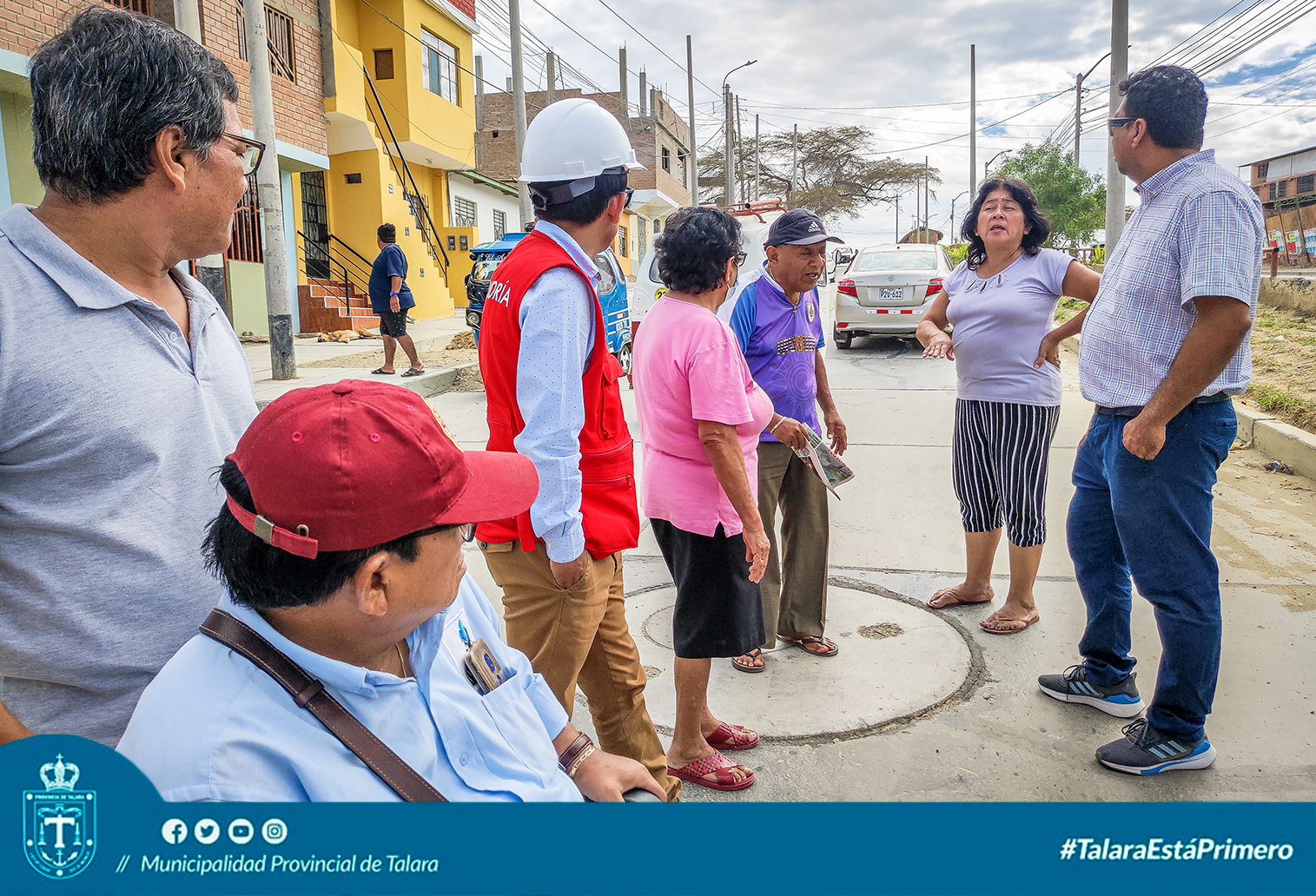 Contraloría realiza verificación en obra de pavimentación.