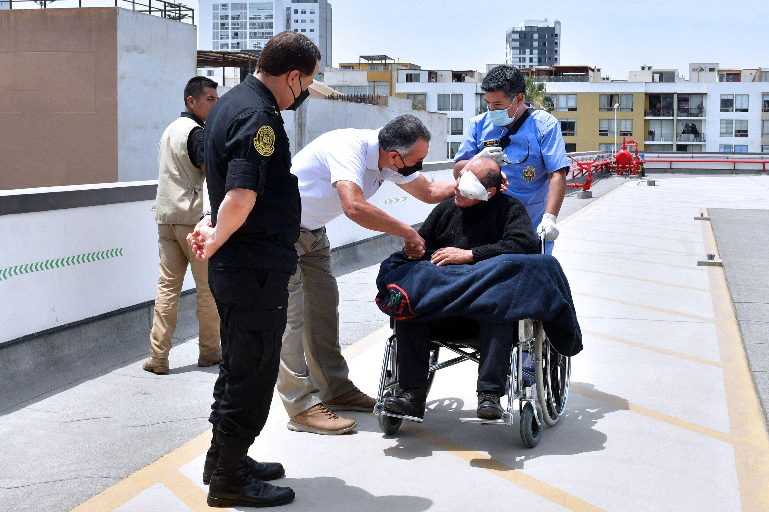 Ministro Vicente Romero reitera su respaldo total a las fuerzas del orden