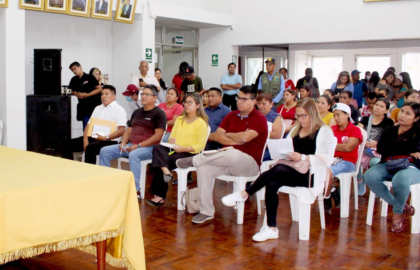 Alcalde Fernando Cárdenas se reunió con representantes de agrupaciones animalistas