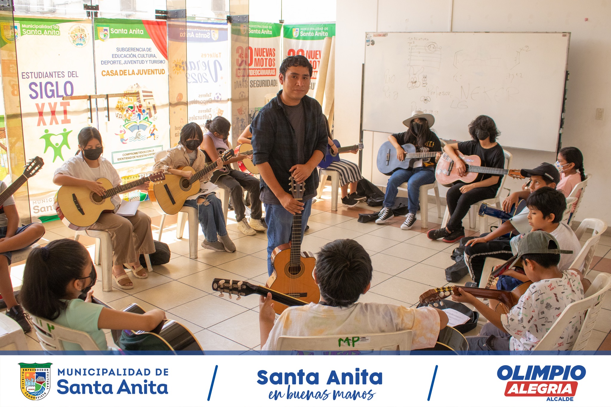 Nuestros talleres de verano son un éxito y se ve reflejado en la alegría de nuestros niños #santaniteses que disfrutan de las diferentes actividades que realiza el municipio liderado por nuestro alcalde Olimpio Alegría.
#OLIMPIOALEGRIA
#SantaAnita
#talleresdeverano2023