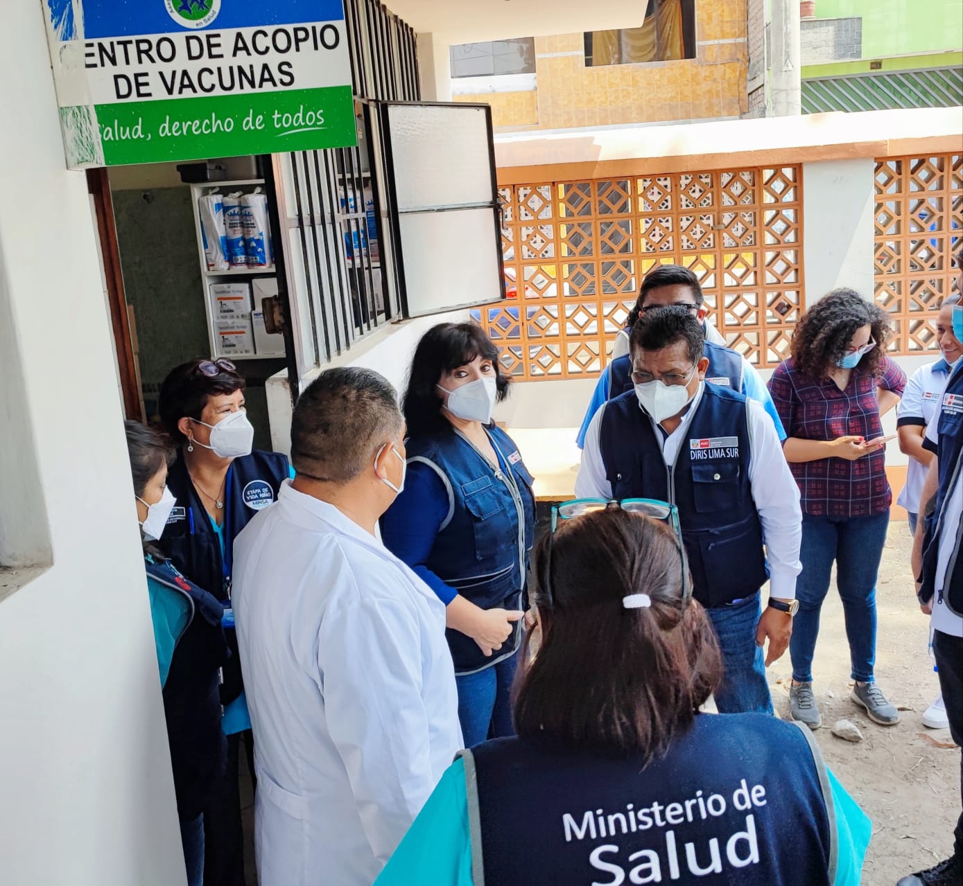 Viceministra de Salud Pública supervisa cadenas de frío de establecimientos de salud de Lima sur