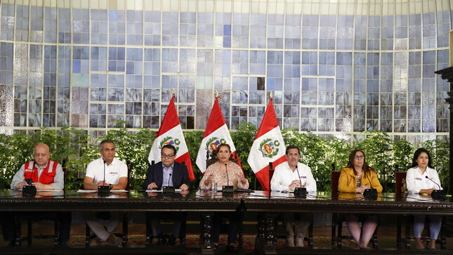 En un pronunciamiento brindado en Palacio de Gobierno, la mandataria informo que se aplicará todo el rigor de la ley contra quienes incurren en violencia y destrozos durante las marchas de protesta.