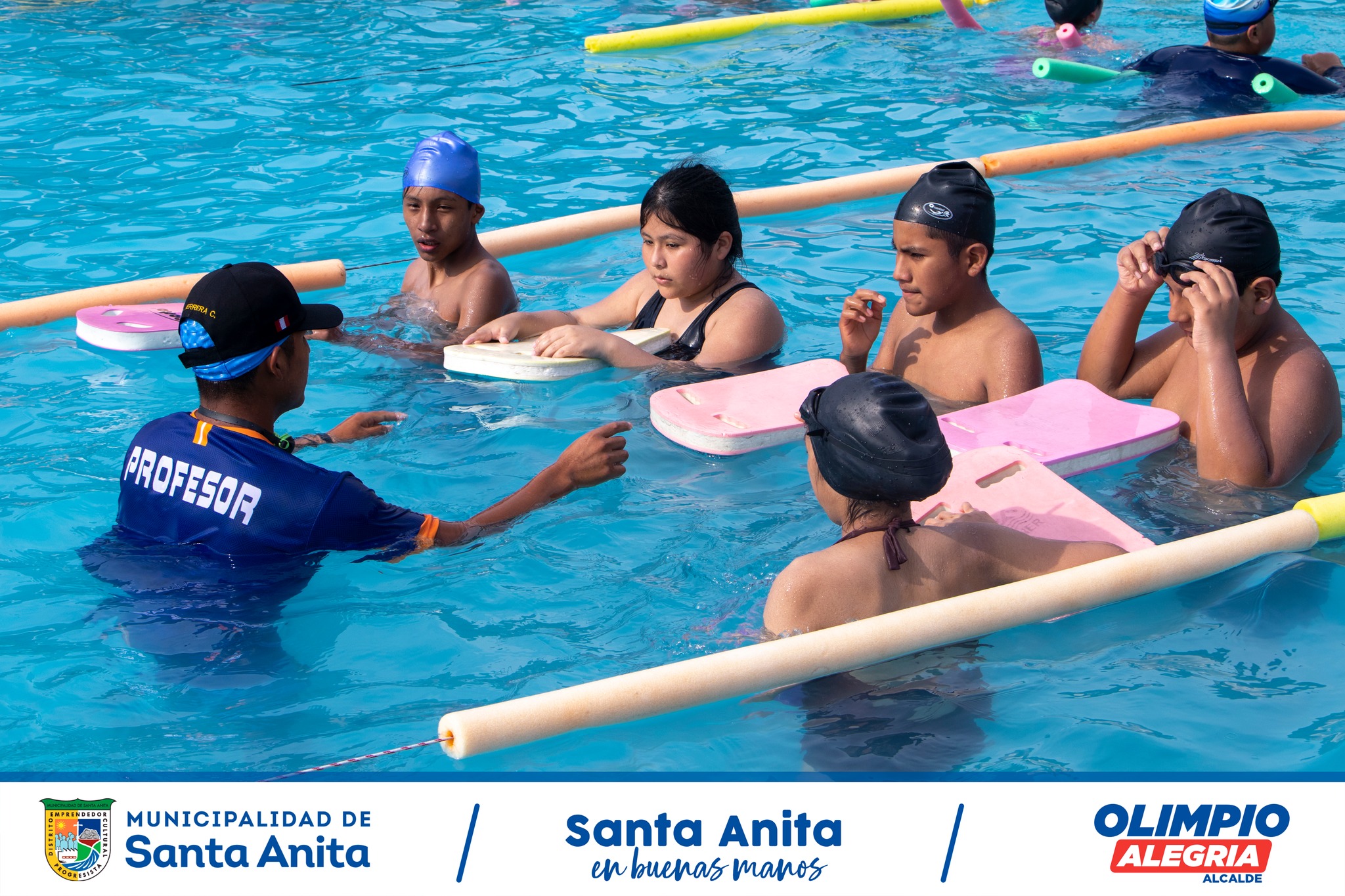 Nuestro taller de natación es un éxito y se ve reflejado en la alegría de nuestros niños #santanitenses liderado por nuestro alcalde Olimpio Alegría.