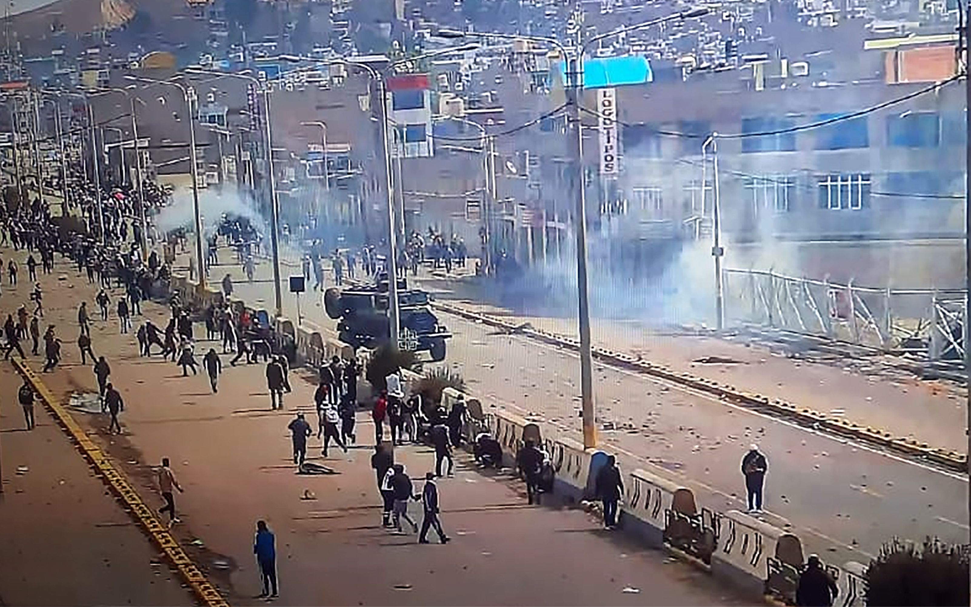 Más de 30 policías heridos y dos comisarías afectadas dejan violentas protestas realizadas en las últimas 24 horas