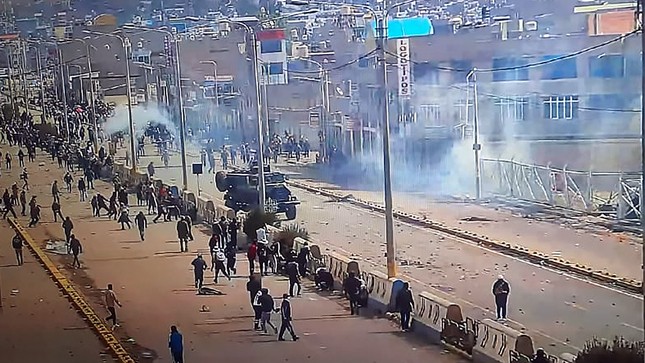 Más de 30 policías heridos y dos comisarías afectadas dejan violentas protestas realizadas en las últimas 24 horas