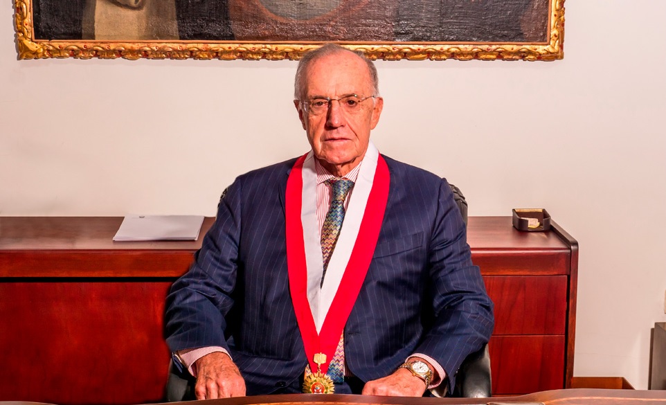 Augusto Ferrero Costa cesó en sus funciones como magistrado del Tribunal Constitucional