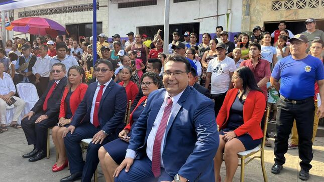 En compañía del pueblo belenino y con mucha algarabía se llevó a cabo la ceremonia de Juramentación del Concejo Municipal del Distrito de Belén periodo 2023 - 2026 en la Plazuela de Belén Zona baja, donde el CPC. Cesar Vidaurre Floridas juramentó como nuevo alcalde del distrito de Belén, y como deferencia especial su señora madre Norma Floridas, le hizo entrega del varayoc.