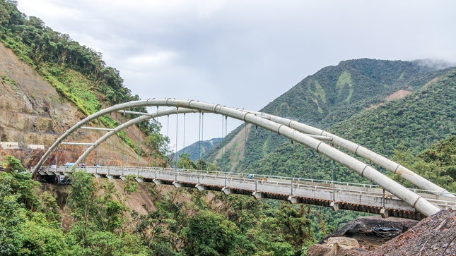 CONSTRUCCIÓN DEL PUENTE ROCOTALES