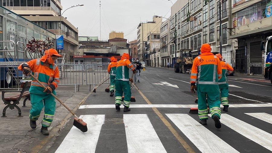 Fueron recogidas 450 toneladas de residuos sólidos, que comprenden el Mercado Central, Mesa Redonda y todo Lima Cercado.