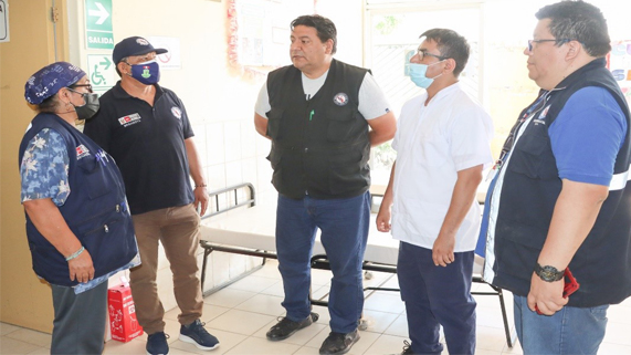 Director Monitorea Centro de Salud 