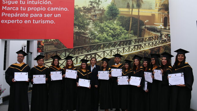 CENFOTUR certifica nuevos profesionales en turismo
